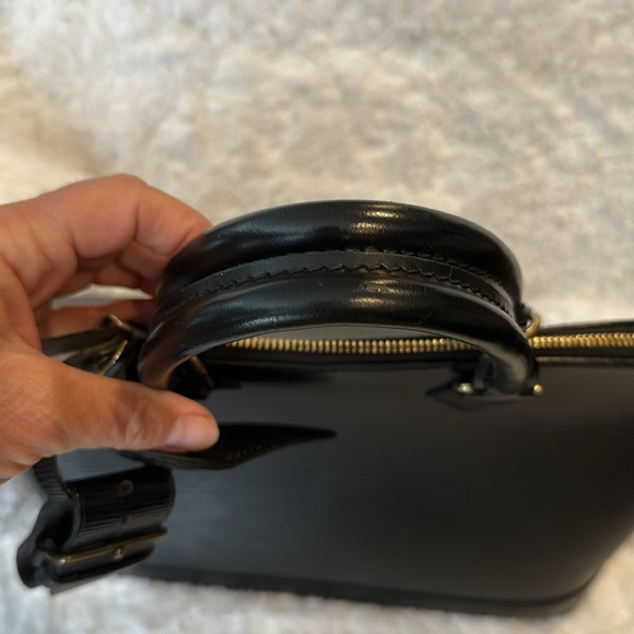 Authentic Louis Vuitton Black Alma MM - Picture 13 of 13